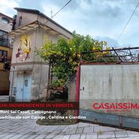 Semi-indipendente con garage, cantina e giardino