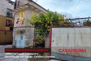 Semi-indipendente con garage, cantina e giardino