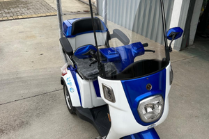 Scooter elettrico a 3 ruote UFO 3 colibrì