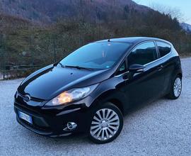 Ford fiesta 1.4 tdci titanium neopatentati