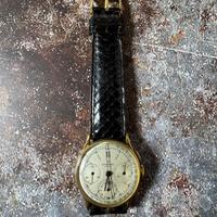 Universal Genève Compax.