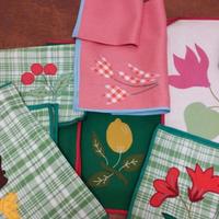 tovaglietta+tovagliolo , ricamati a mano 