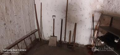 Vecchi attrezzi orto - giardino _ Benevento