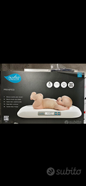 Bilancia digitale per neonati
