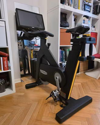 TECHNOGYM BIKE LIVE - SPINNING BIKE