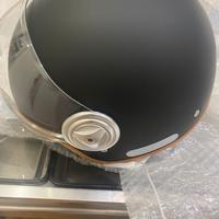 Casco motorino  con visiera