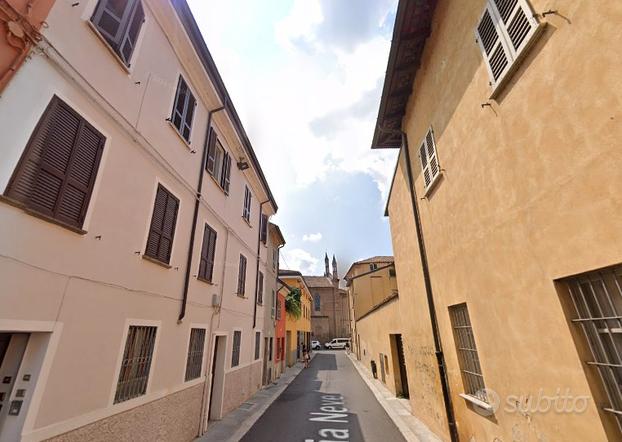 Stanza Singola con Bagno Privato - Piacenza