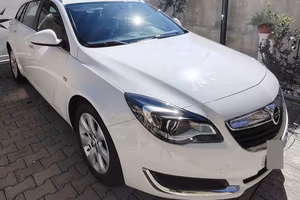 Opel INSIGNIA bianca SW, perfetta