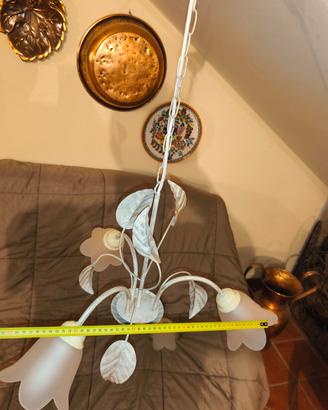 Lampadario floreale stile Shabby Chic / Country