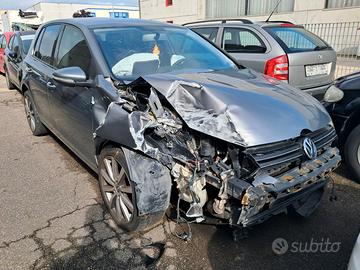 Volkswagen golf 6 anno 2009 ricambi usati