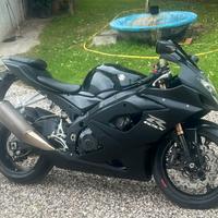 Gsx r1000 k6