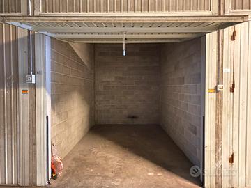 Garage (box auto) in Via Vigone 79/A Torino