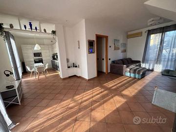 Appartamento di 105 m² con 4 locali e box auto a M