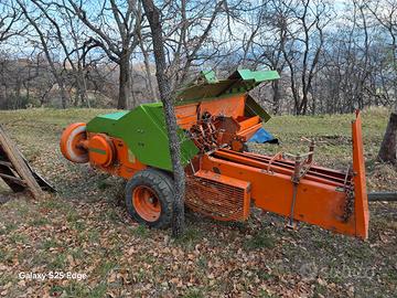 Attrezzatura Agricola pressa da foraggio