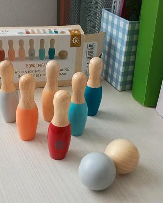 Bowling in Legno per Bambini. Giochi in legno