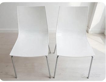 Sedie bianche plastica lucida cromata
