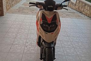 Scooter Aprilia sr 50 motard