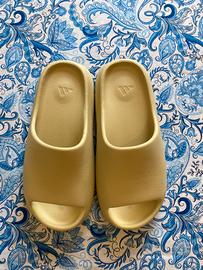 Adidas Yeezy Slide Beige