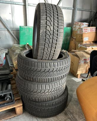 225/45/18  95Y