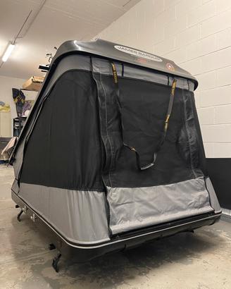Tenda da tetto James Baroud Space M Nera
