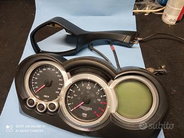 TRIUMPH SPRINT ST 1050