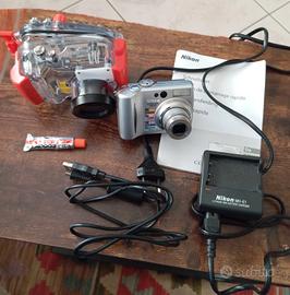Custodia subacquea e coolpix 5200