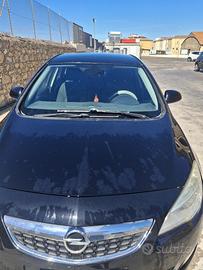 Opel astra j 2010
