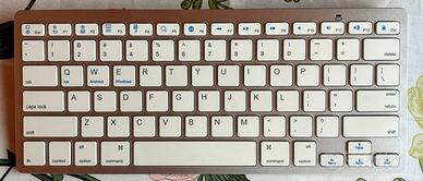 Tastiera Bluetooth design Apple