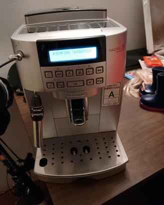macchina del caffè a grani 