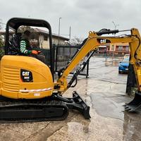 E165 Mini escavatore 30 q Caterpillar 303E