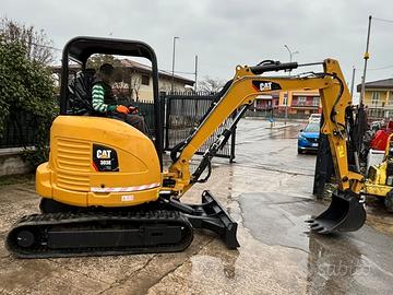 E165 Mini escavatore 30 q Caterpillar 303E