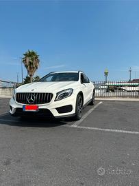 Mercedes GLA 200 Premium AMG Night Edition