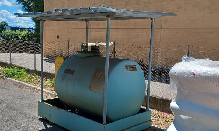 CISTERNA GASOLIO 1300 LT