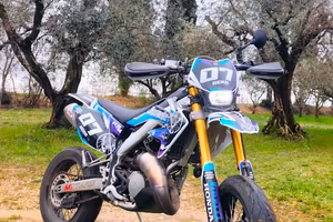 HM CRM 125 2 tempi Motard (Derapage rr)
