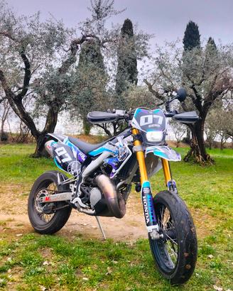 HM CRM 125 2 tempi Motard (Derapage rr)