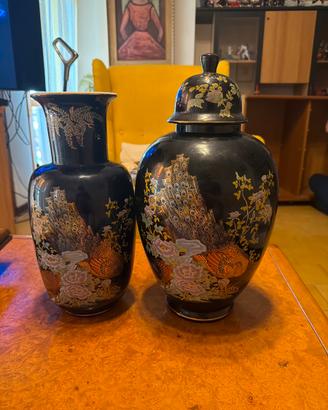 Coppia vasi decorativi stile giapponese con pavoni