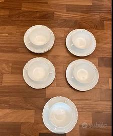 Servizio vecchio  tazze da brodo