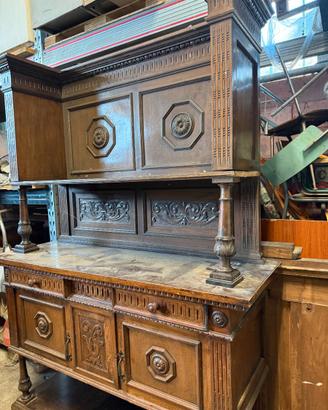 credenza in stile rinascimento anni 20/30 d'epoca