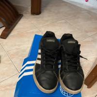 Scarpe adidas