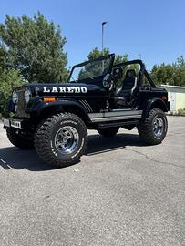 Jeep-cj-Laredo