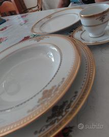 SERVIZIO DA TAVOLA E DA THÈ IN PORCELLANA E VETRO✨