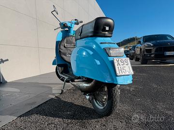 Vespa 50 R allestita Special 1968