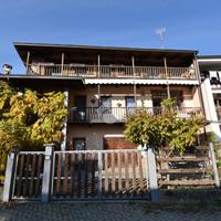 CASA SEMINDIPENDENTE A CASCINETTE D'IVREA