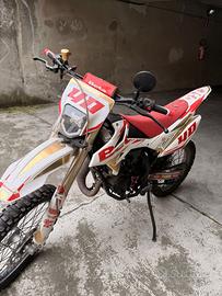 MOTO CROSS DA STRADA  ENDURO  BETA 50 