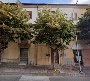 Appartamento trilocale da ultimare in centro