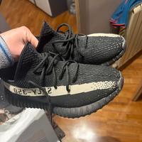 Yeezy boost 350 oreo