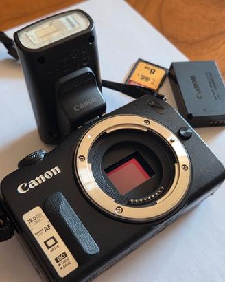 Kit fotografico completo Canon EOS M - mirrorless