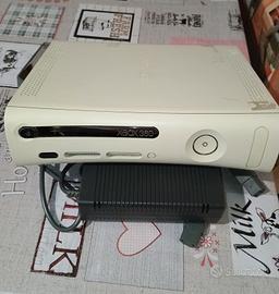 Xbox 360 e alimentatore 