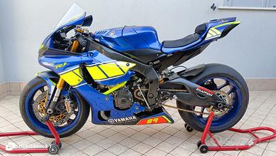 Yamaha R1