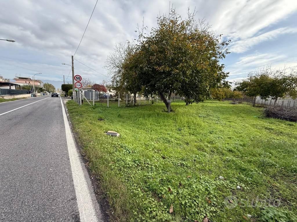 Terreno di 3100 m² a Saviano - Vista 4